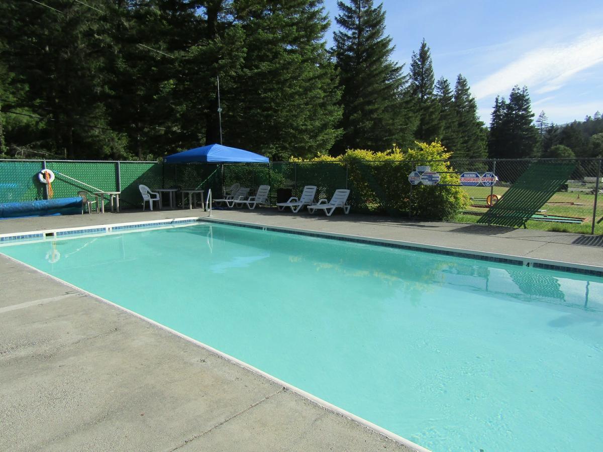 Dean Creek Resort Redway Εξωτερικό φωτογραφία